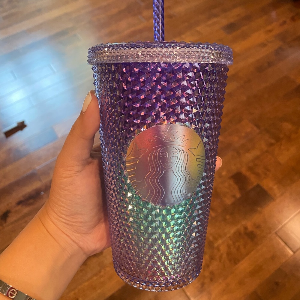 Grande Starbucks cold cup